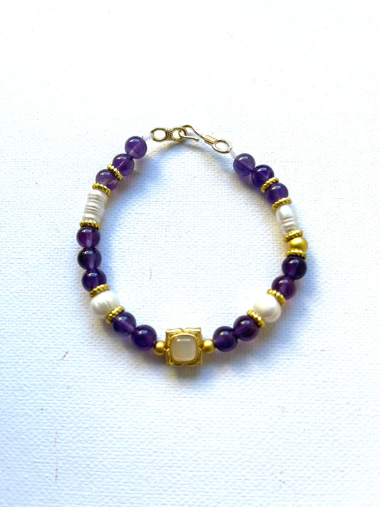 Pulsera amatista con perla Río cultivo y Jade blanco